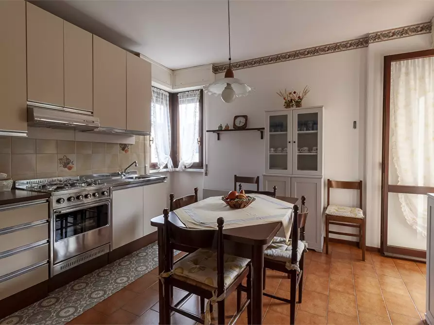 Immagine 9 di Appartamento in vendita  3 a Lierna