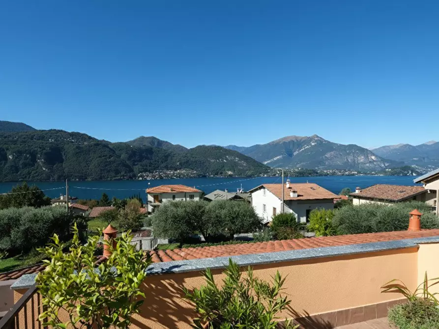 Immagine 8 di Appartamento in vendita  32 a Lierna