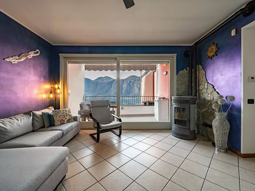 Immagine 1 di Appartamento in vendita  72/B a Mandello Del Lario