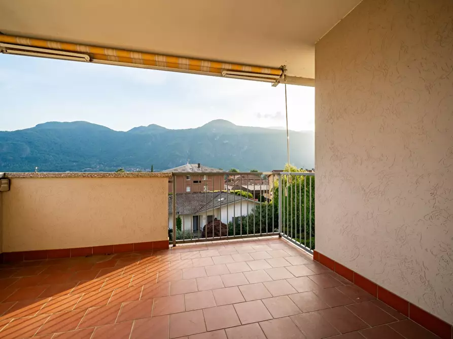Immagine 8 di Appartamento in vendita  12 a Mandello Del Lario