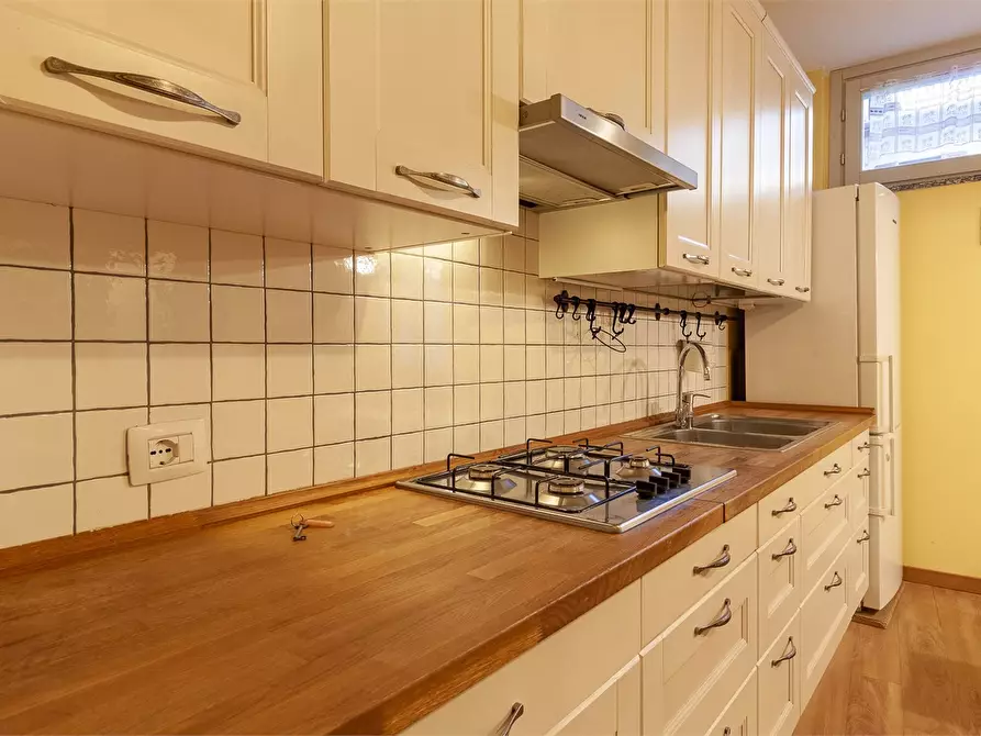 Immagine 5 di Appartamento in vendita  1 a Mandello Del Lario