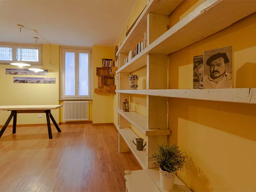 Immagine 9 di Appartamento in vendita  1 a Mandello Del Lario