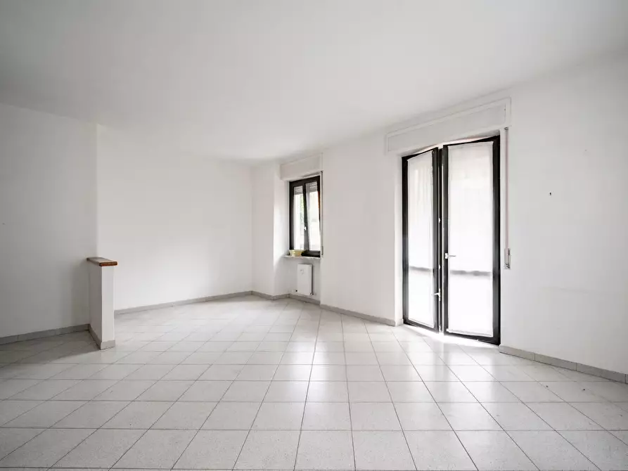 Immagine 5 di Appartamento in vendita  30 a Mandello Del Lario