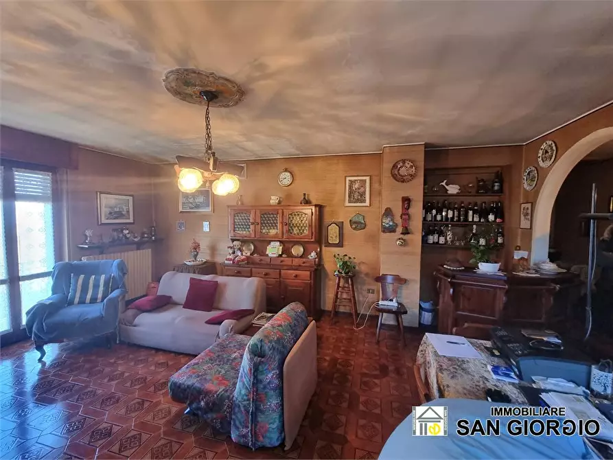 Immagine 5 di Appartamento in vendita  a Esino Lario