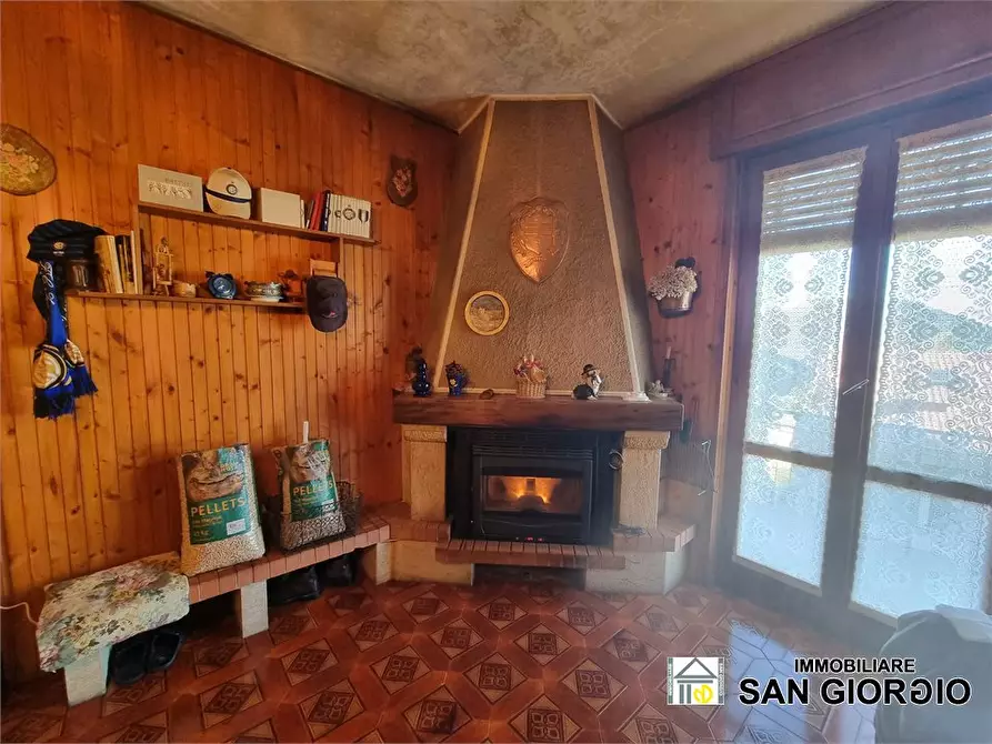 Immagine 6 di Appartamento in vendita  a Esino Lario