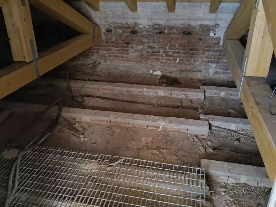 Immagine 8 di Appartamento in vendita  a Rosignano Marittimo