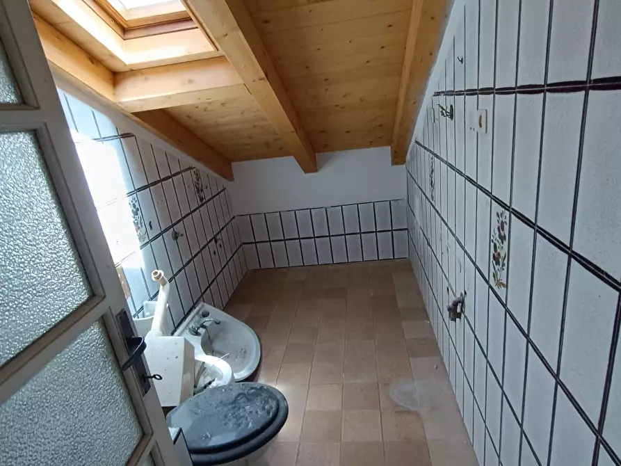 Immagine 6 di Appartamento in vendita  a Rosignano Marittimo