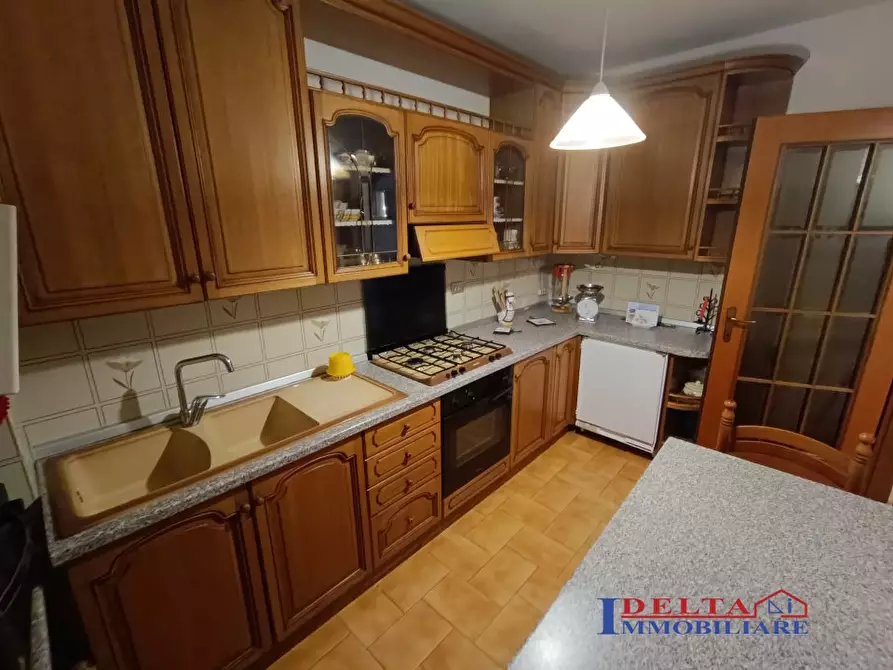 Immagine 9 di Appartamento in vendita  a Rosignano Marittimo