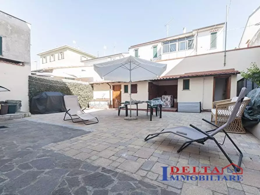 Immagine 1 di Appartamento in vendita  a Rosignano Marittimo