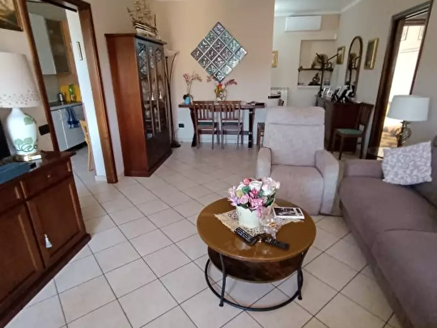 Immagine 6 di Appartamento in vendita  a Rosignano Marittimo