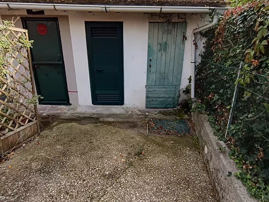 Immagine 10 di Appartamento in vendita  a Rosignano Marittimo