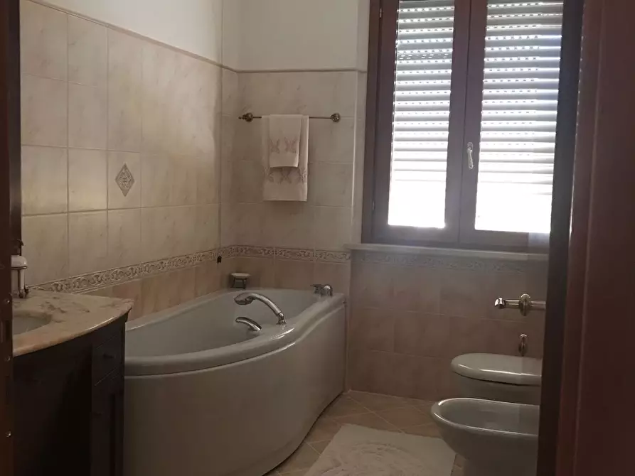 Immagine 9 di Appartamento in vendita  a Rosignano Marittimo