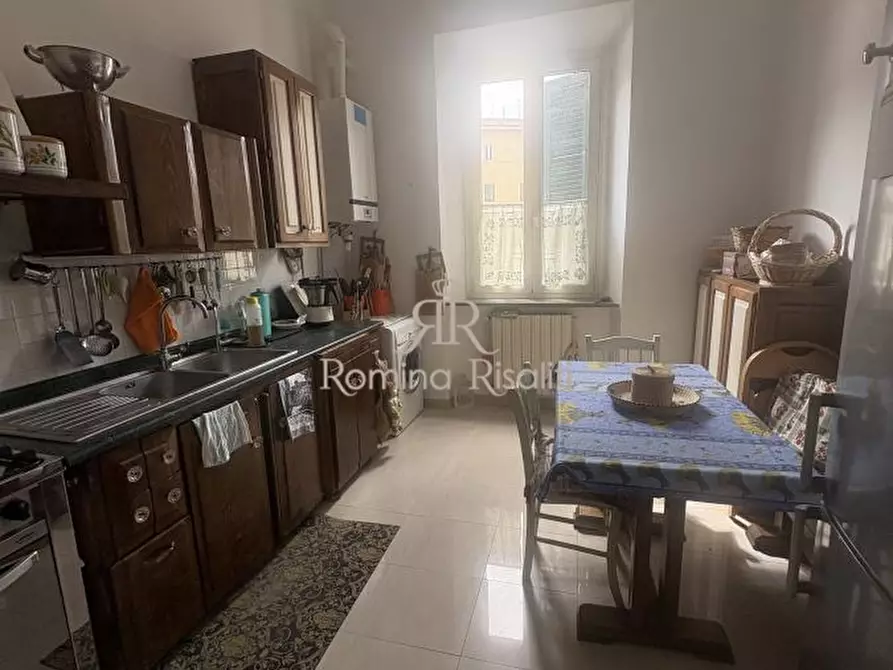 Immagine 9 di Appartamento in vendita  a Livorno