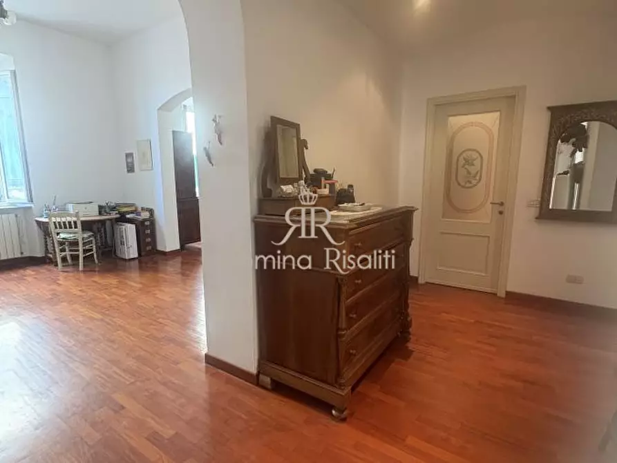 Immagine 7 di Appartamento in vendita  a Livorno