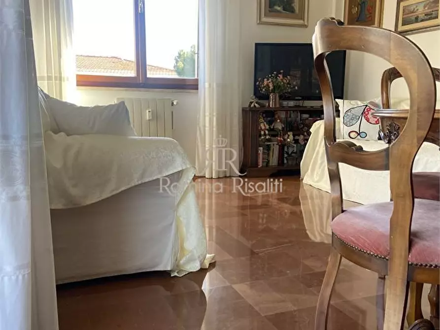 Immagine 10 di Appartamento in vendita  a Livorno