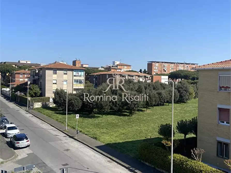 Immagine 1 di Appartamento in vendita  a Livorno