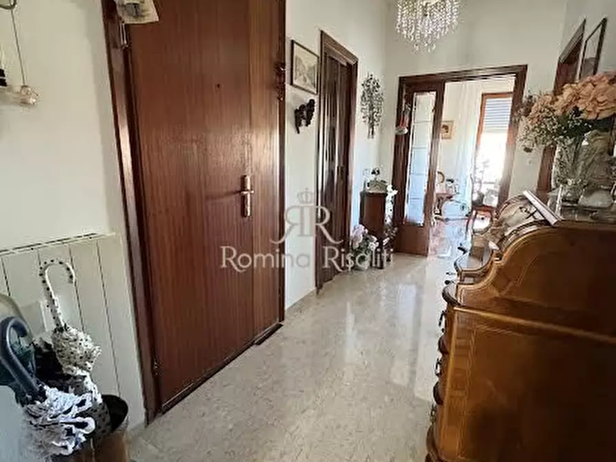 Immagine 10 di Appartamento in vendita  a Livorno