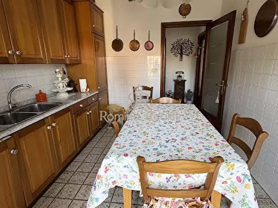 Immagine 7 di Appartamento in vendita  a Livorno