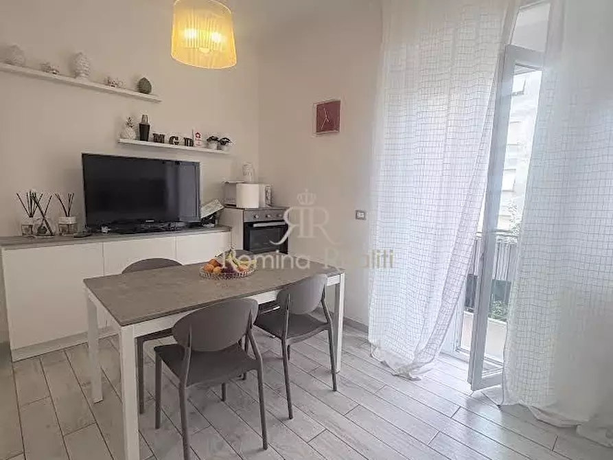 Immagine 3 di Appartamento in vendita  a Livorno