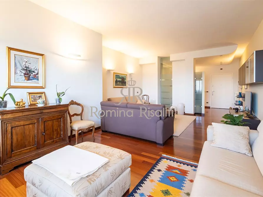 Immagine 6 di Appartamento in vendita  a Livorno