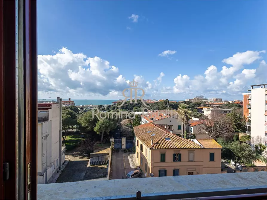 Immagine 2 di Appartamento in vendita  a Livorno