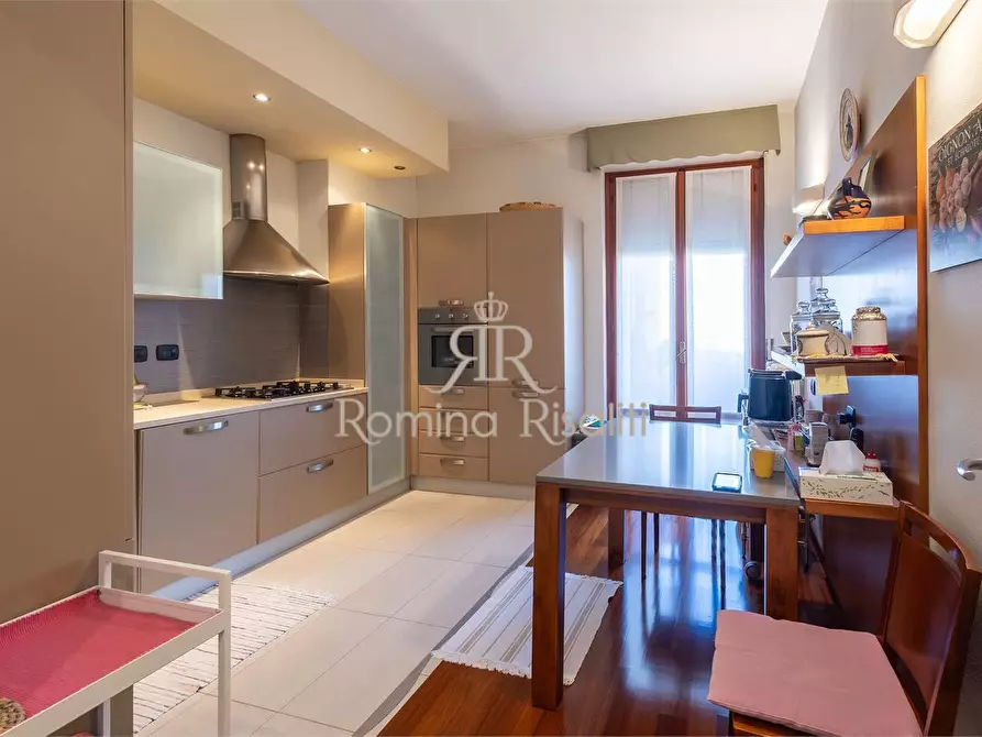 Immagine 10 di Appartamento in vendita  a Livorno