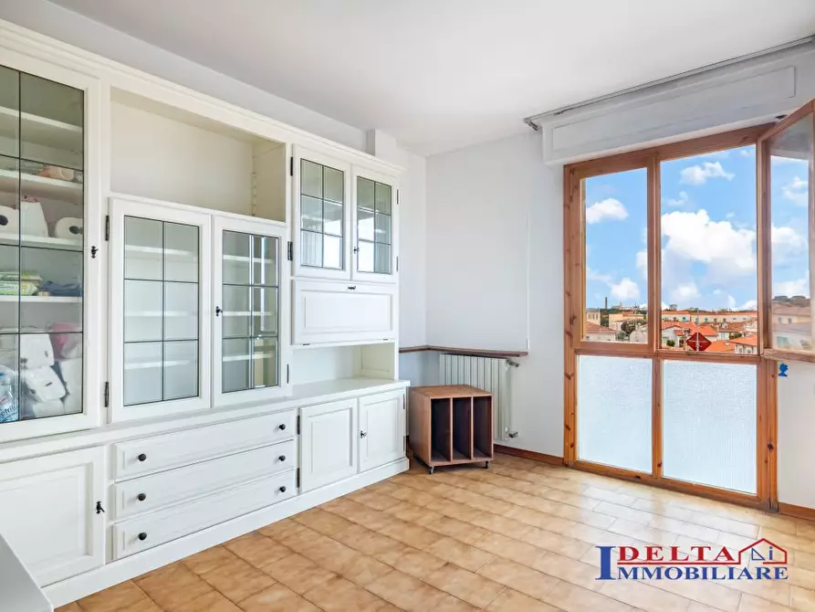 Immagine 4 di Appartamento in vendita  a Rosignano Marittimo