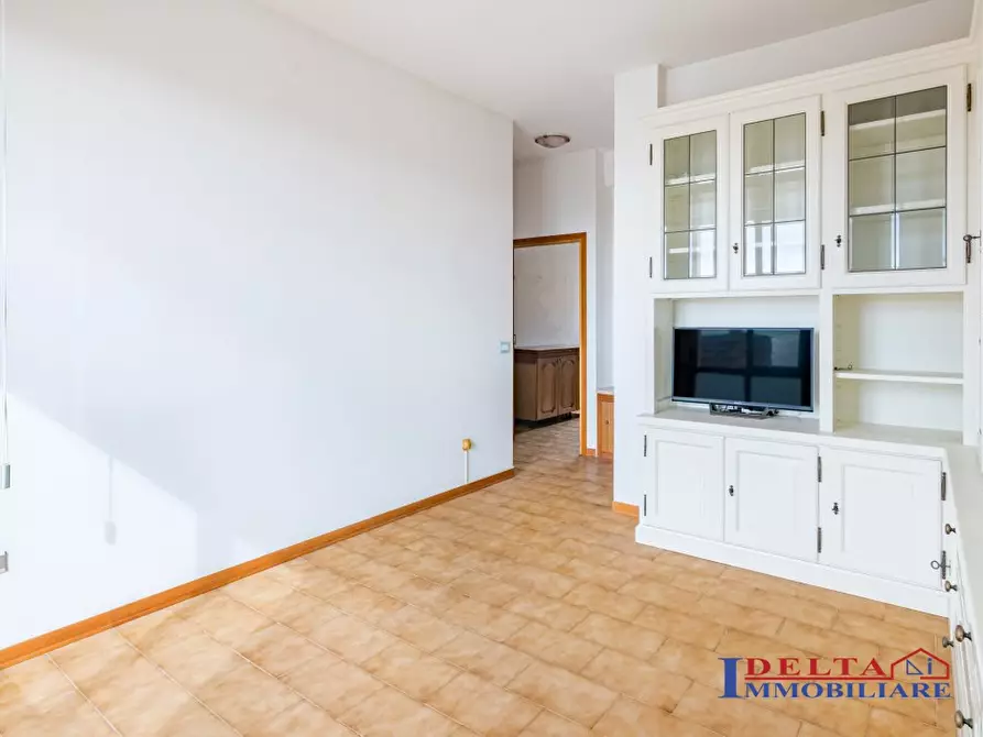 Immagine 3 di Appartamento in vendita  a Rosignano Marittimo