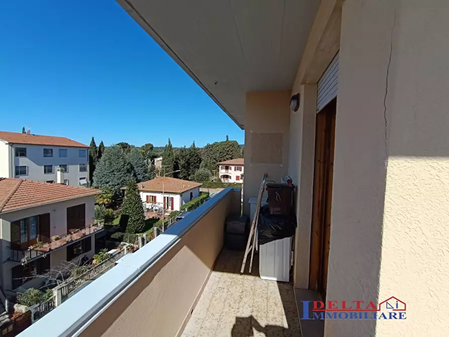 Immagine 9 di Appartamento in vendita  a Rosignano Marittimo