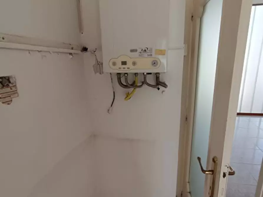 Immagine 7 di Appartamento in vendita  a Livorno