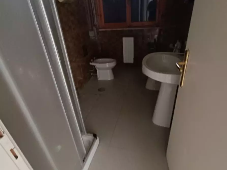 Immagine 10 di Appartamento in vendita  a Livorno