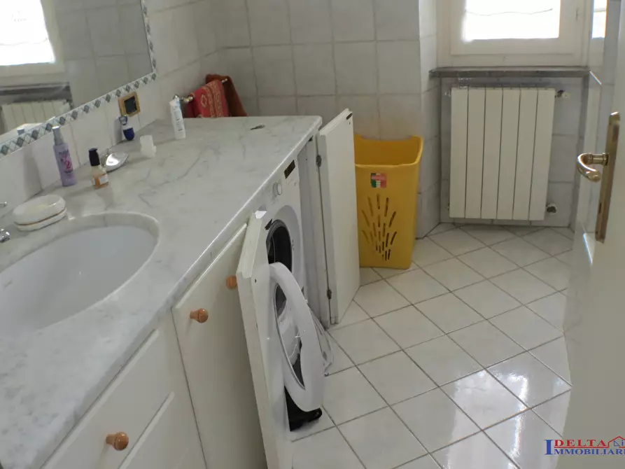 Immagine 10 di Appartamento in vendita  a Rosignano Marittimo