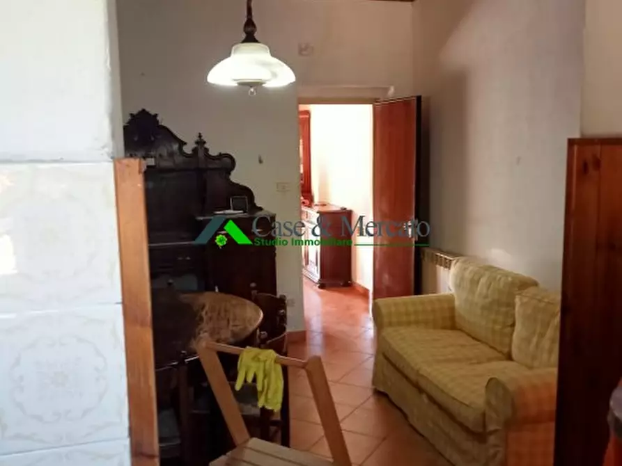 Immagine 9 di Appartamento in vendita  a Lucca