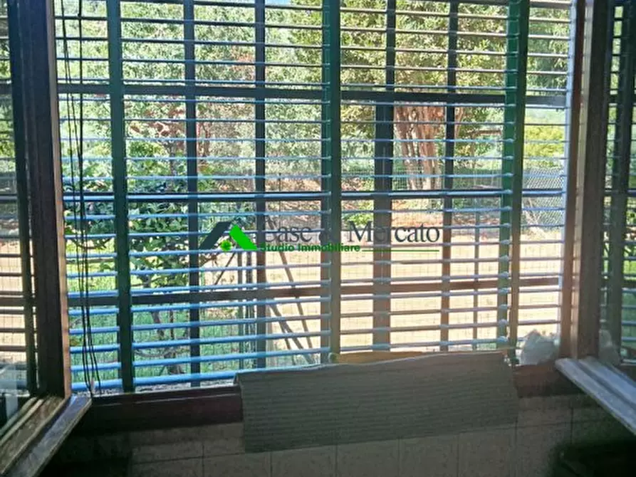 Immagine 8 di Appartamento in vendita  a Lucca