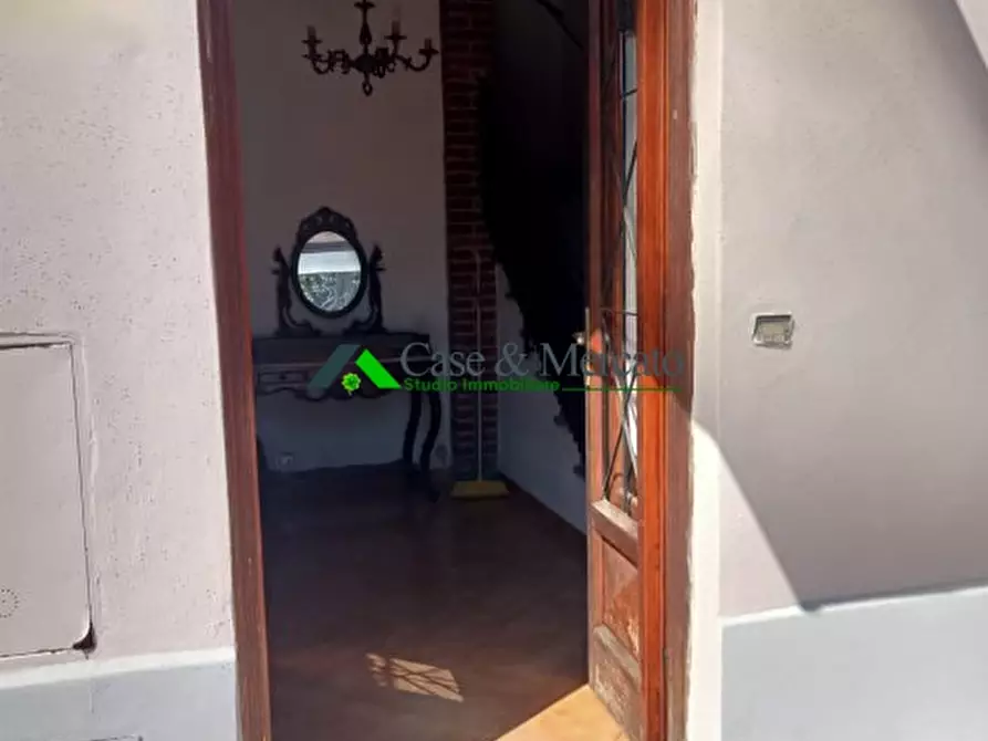 Immagine 2 di Appartamento in vendita  a Lucca