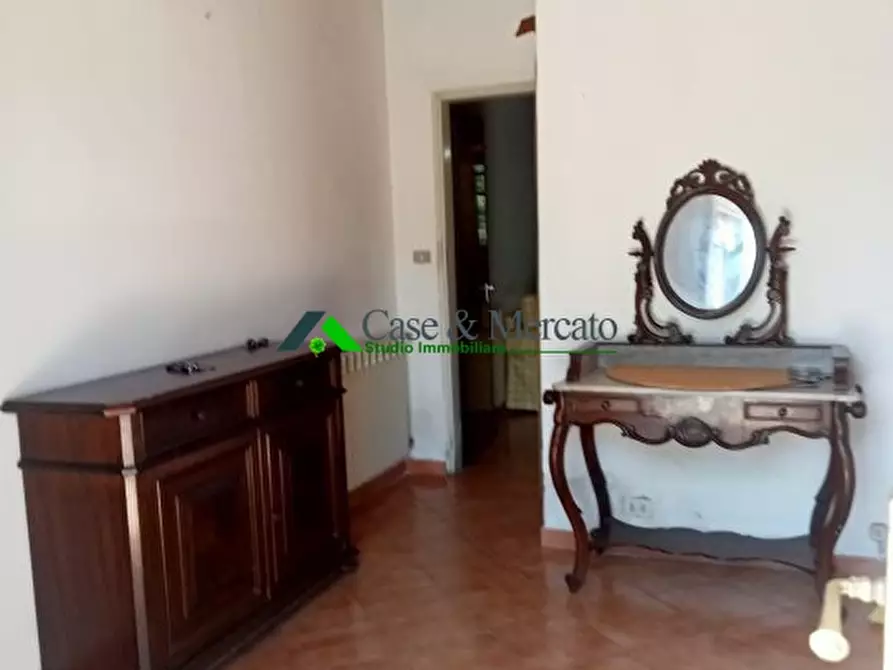 Immagine 1 di Appartamento in vendita  a Lucca