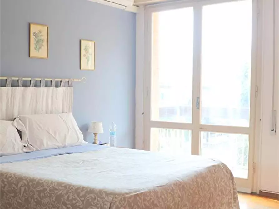 Immagine 5 di Appartamento in vendita  a Camaiore