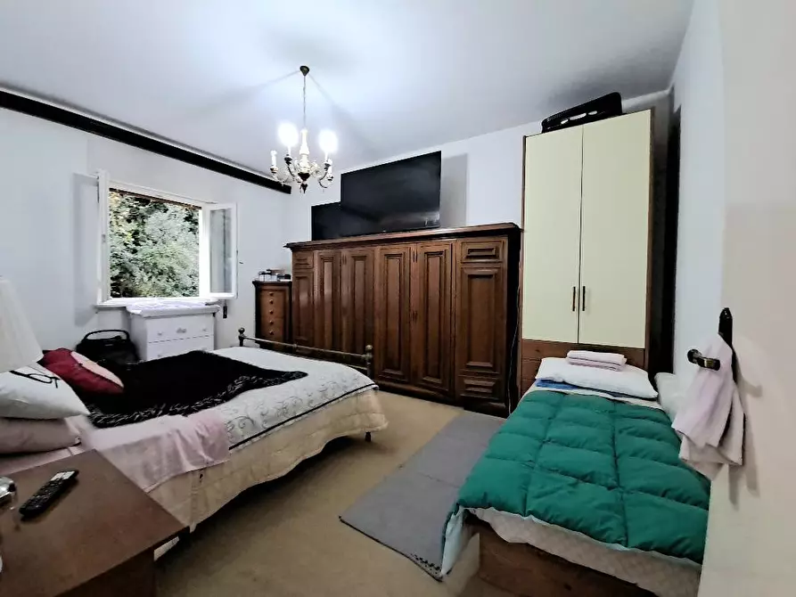 Immagine 9 di Appartamento in vendita  a Massarosa