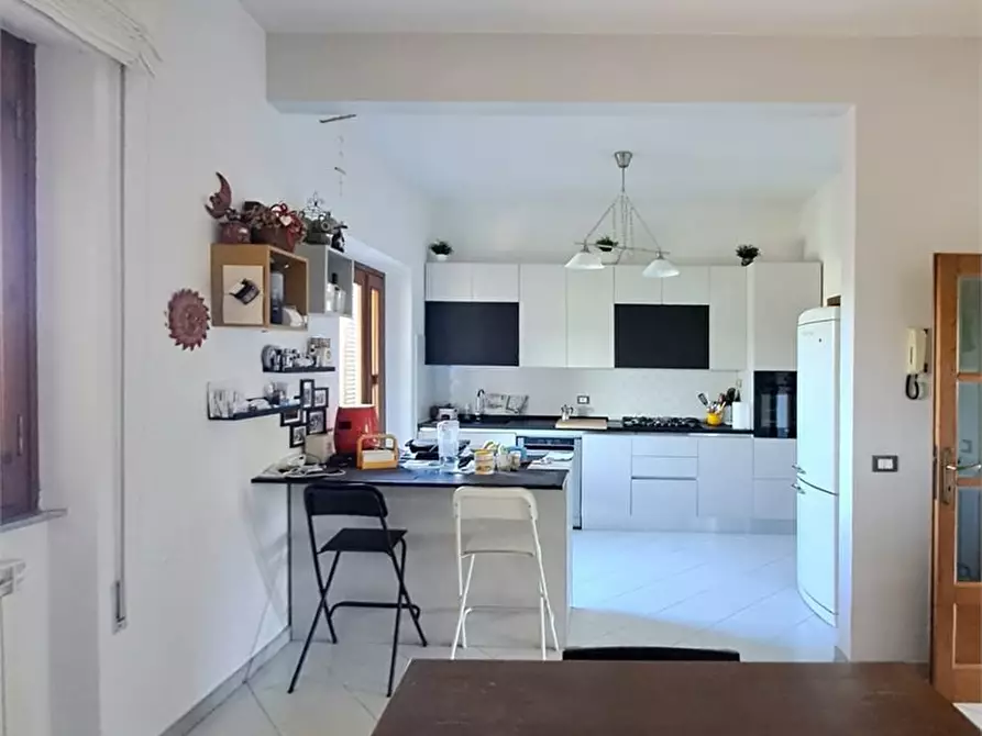 Immagine 5 di Appartamento in vendita  a Massarosa