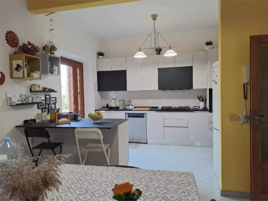 Immagine 4 di Appartamento in vendita  a Massarosa