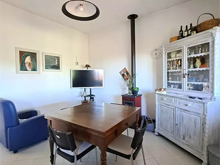 Immagine 4 di Appartamento in vendita  a Massarosa