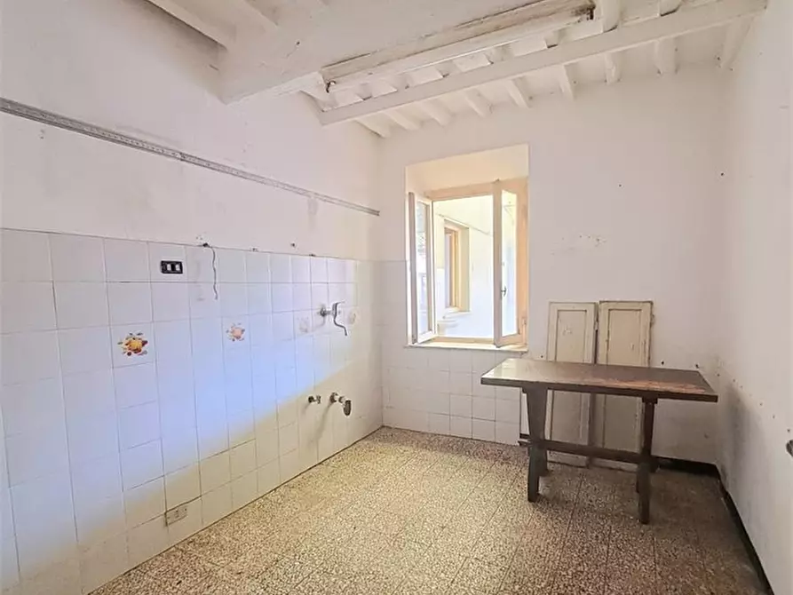 Immagine 2 di Appartamento in vendita  a Massarosa