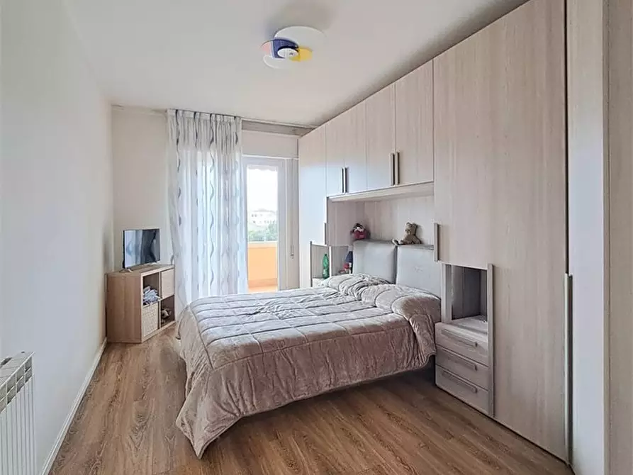 Immagine 9 di Appartamento in vendita  a Viareggio