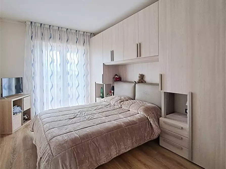 Immagine 10 di Appartamento in vendita  a Viareggio