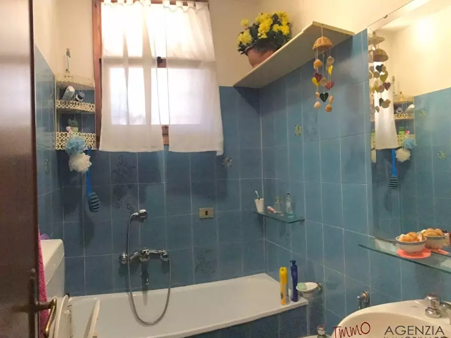 Immagine 9 di Appartamento in vendita  a Viareggio