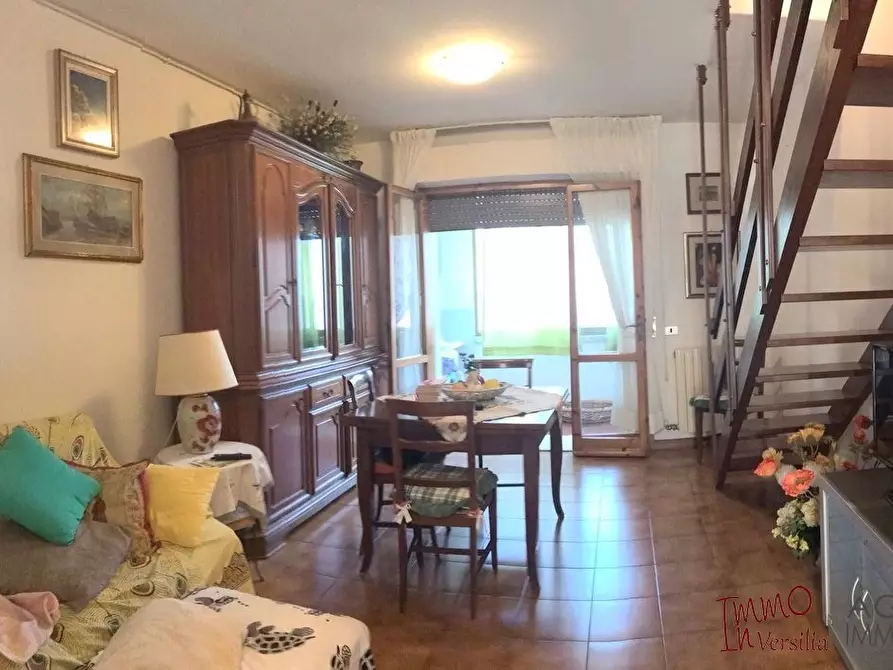 Immagine 3 di Appartamento in vendita  a Viareggio