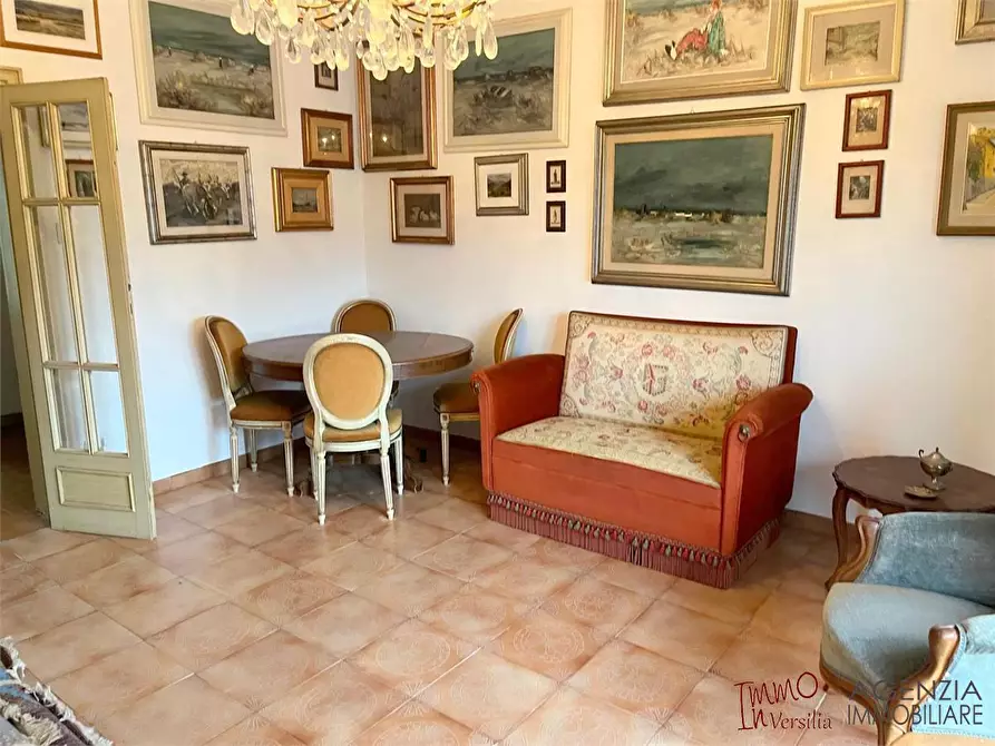 Immagine 6 di Appartamento in vendita  a Viareggio