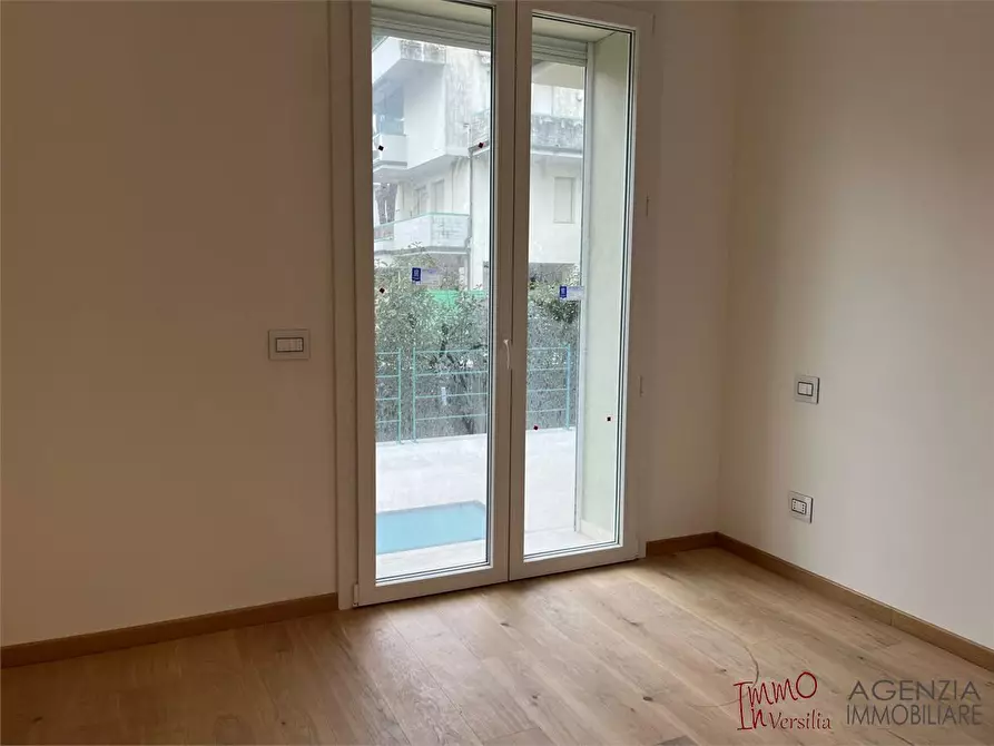 Immagine 8 di Appartamento in vendita  a Viareggio