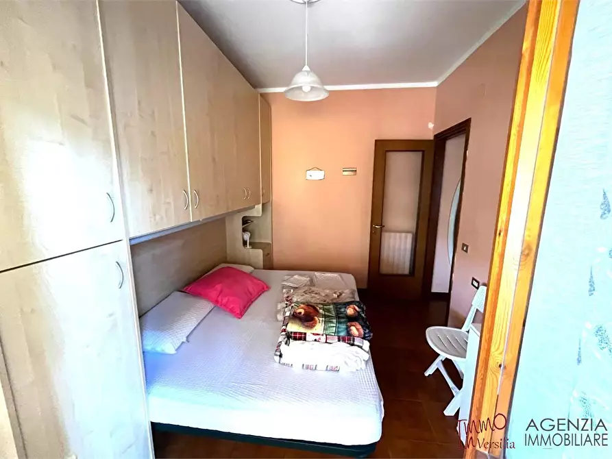 Immagine 4 di Appartamento in vendita  a Viareggio