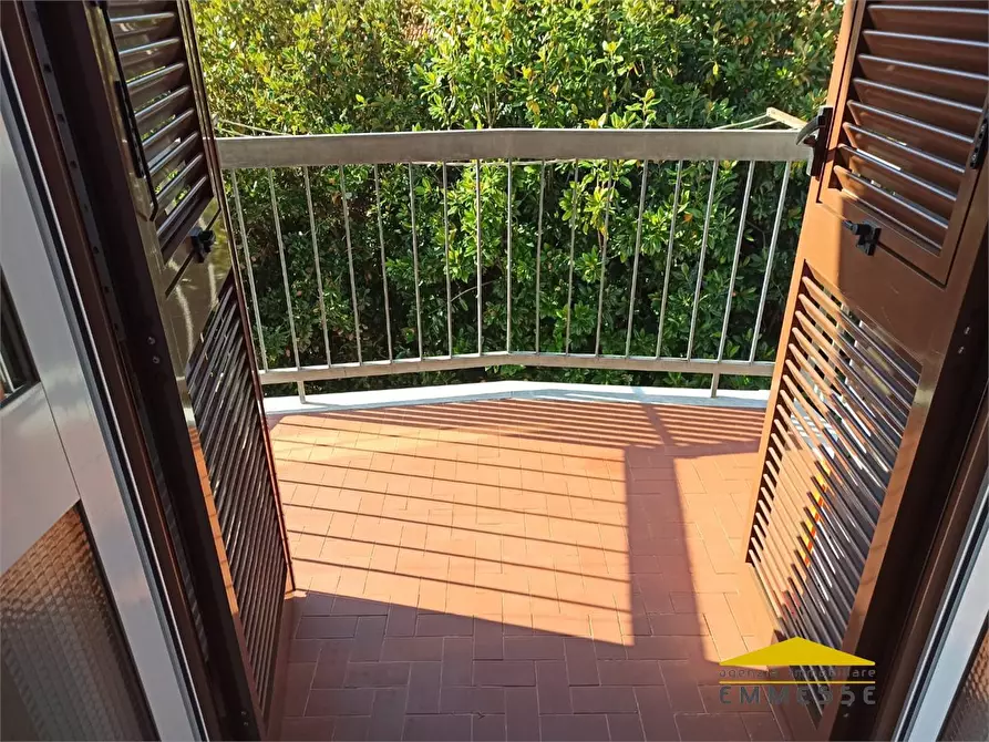 Immagine 1 di Appartamento in vendita  a Massa